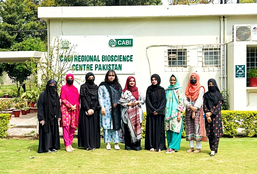 14- Group Photo(1)