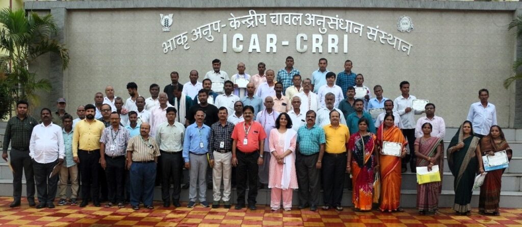 Participants at the workshop, co-organized by CRRI and CABI.